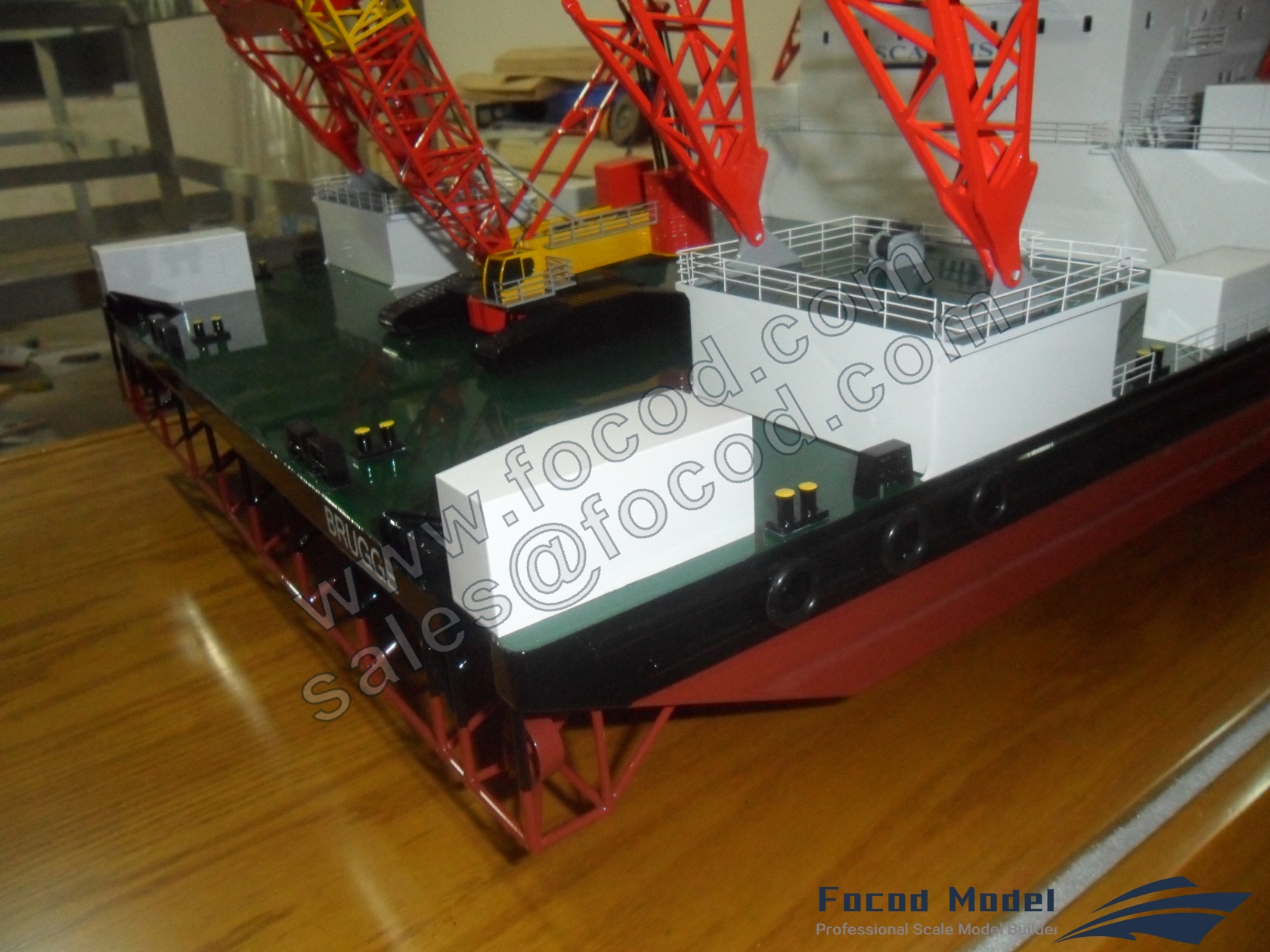 customized model of 85米重型起重船 - Rambiz号